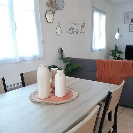 Proche Aéroport à Pied, O Nature *