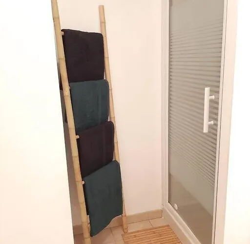 Proche Aeroport A Pied, O Nature